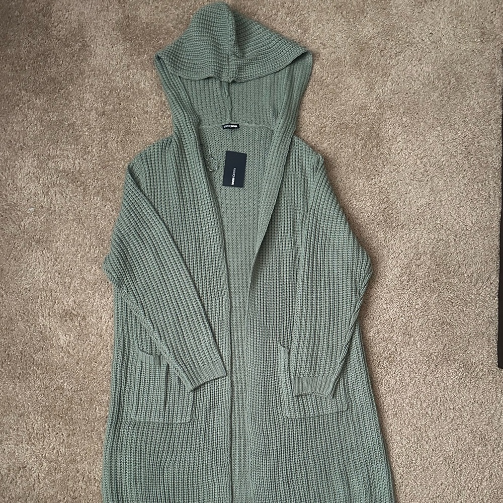 Hooded cardigan with pockets